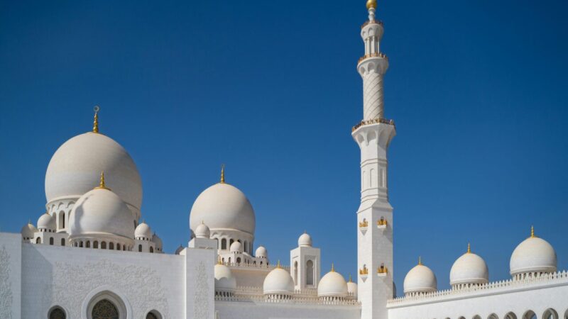 L&rsquo;abaya : Entre Héritage Culturel et Mode Éthique